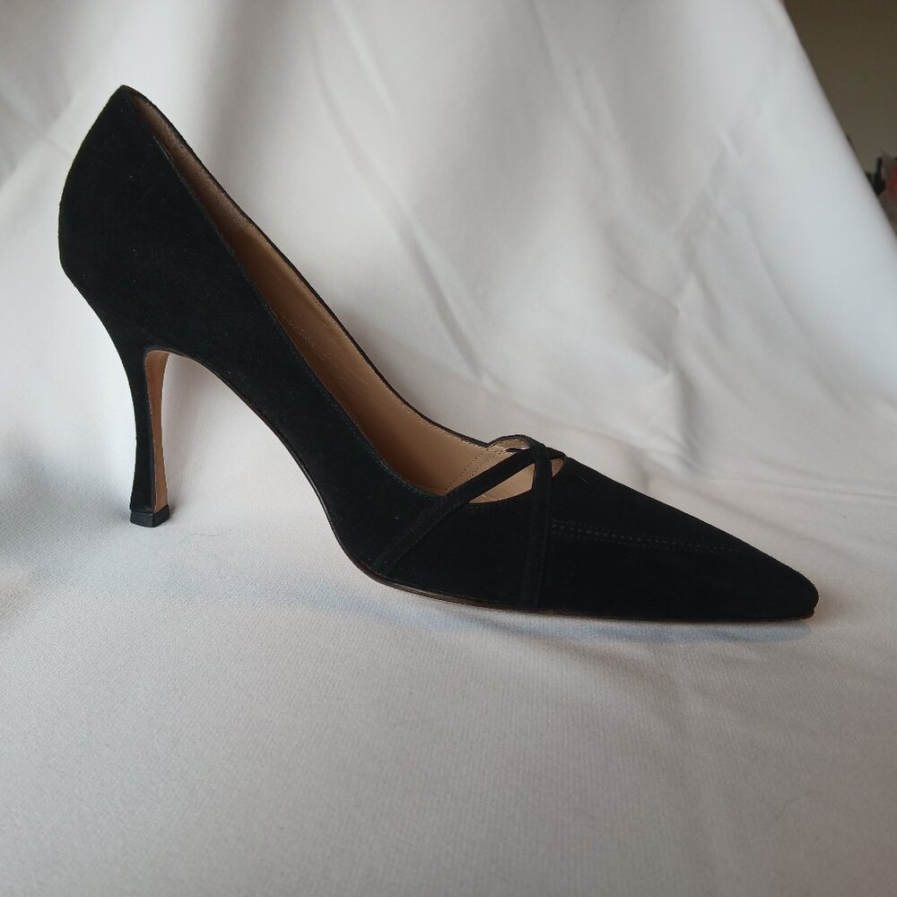 Manolo Blahnik black suede pumps